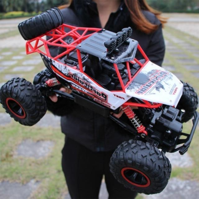 4x4 All-Terrain Rock Crawler Remote Control Monster Truck Toy